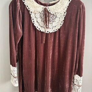 POL Velvet Tunic with Ivory Lace Collar - Mauve